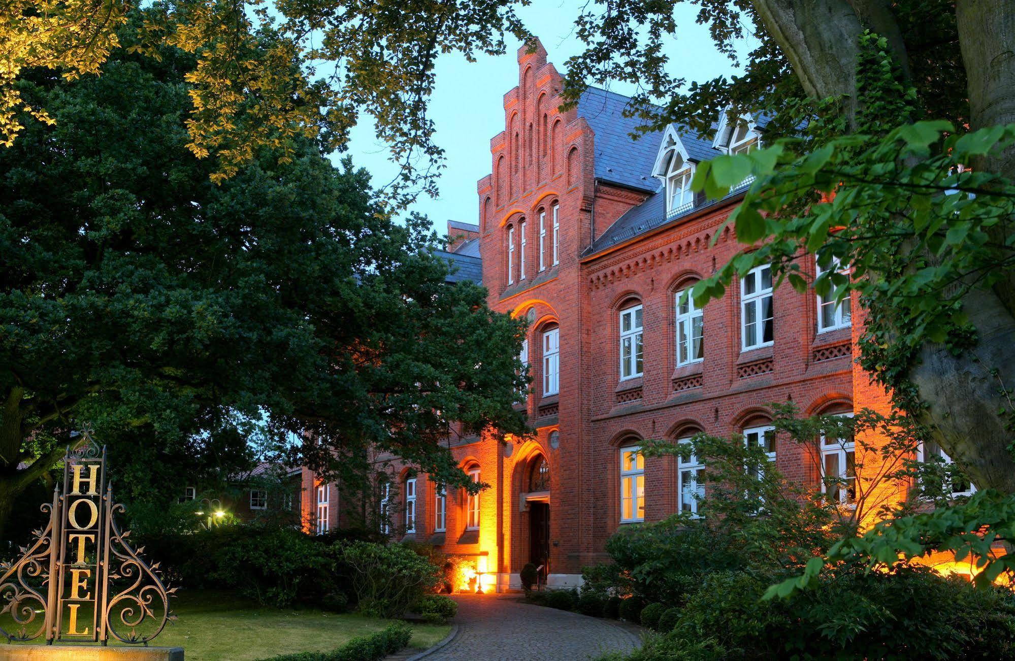 Hotel Altes Gymnasium Husum  Ngoại thất bức ảnh